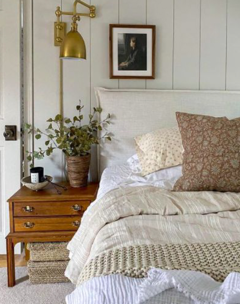 Top_5_cottage-Style_Bedrooms_Blog.jpg